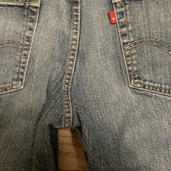*HOST PICK* Levi’s jeans - 32x34 - Picture 4 of 4
